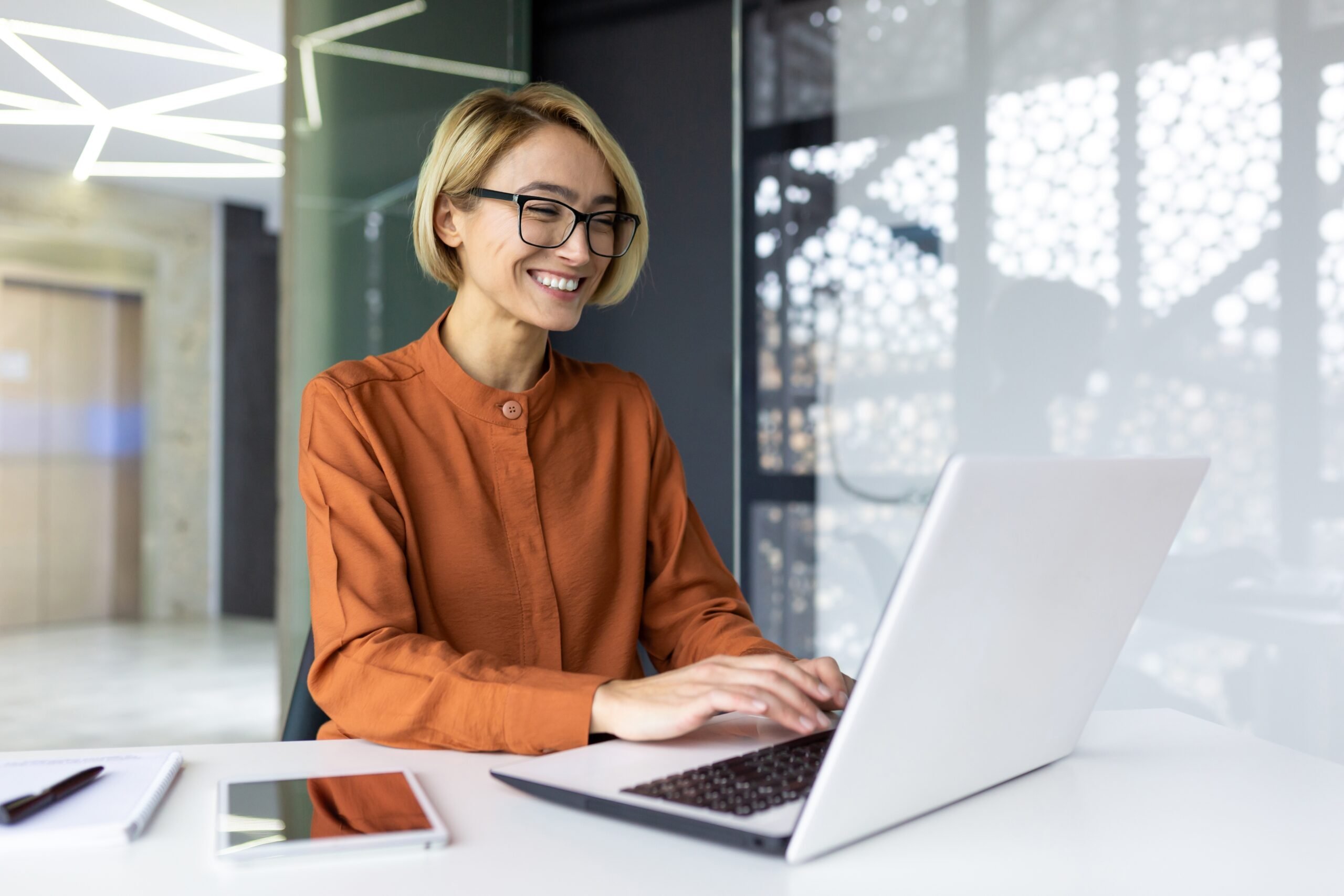 shutterstock_2321363421-scaled